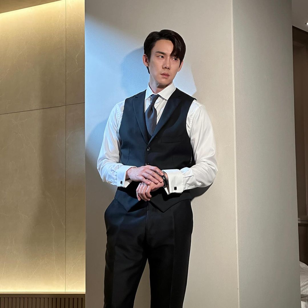 gyoeuls's tweet photo. 241122 yoo_yeonseok instagram update

"Finally today's #WhenThePhoneRings premiere!!! 😍 #WPTR #dontmissthepremiere" https://t.co/EFg7OhI1eI
