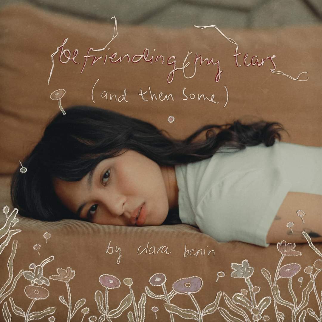 sonymusicph's tweet photo. one week to go until the deluxe— “befriending my tears (and then some)” @clarabeninmusic 💧🤧

same 9 songs + 2 new ones + a demo + a bunch of remixes 🫀🫀🫀

pre-save here:  https://t.co/LmDD5pjenV 

#clarabeninmusic #clarabenin #BefriendingMyTearsAndThenSome https://t.co/KS2VAwfZnE