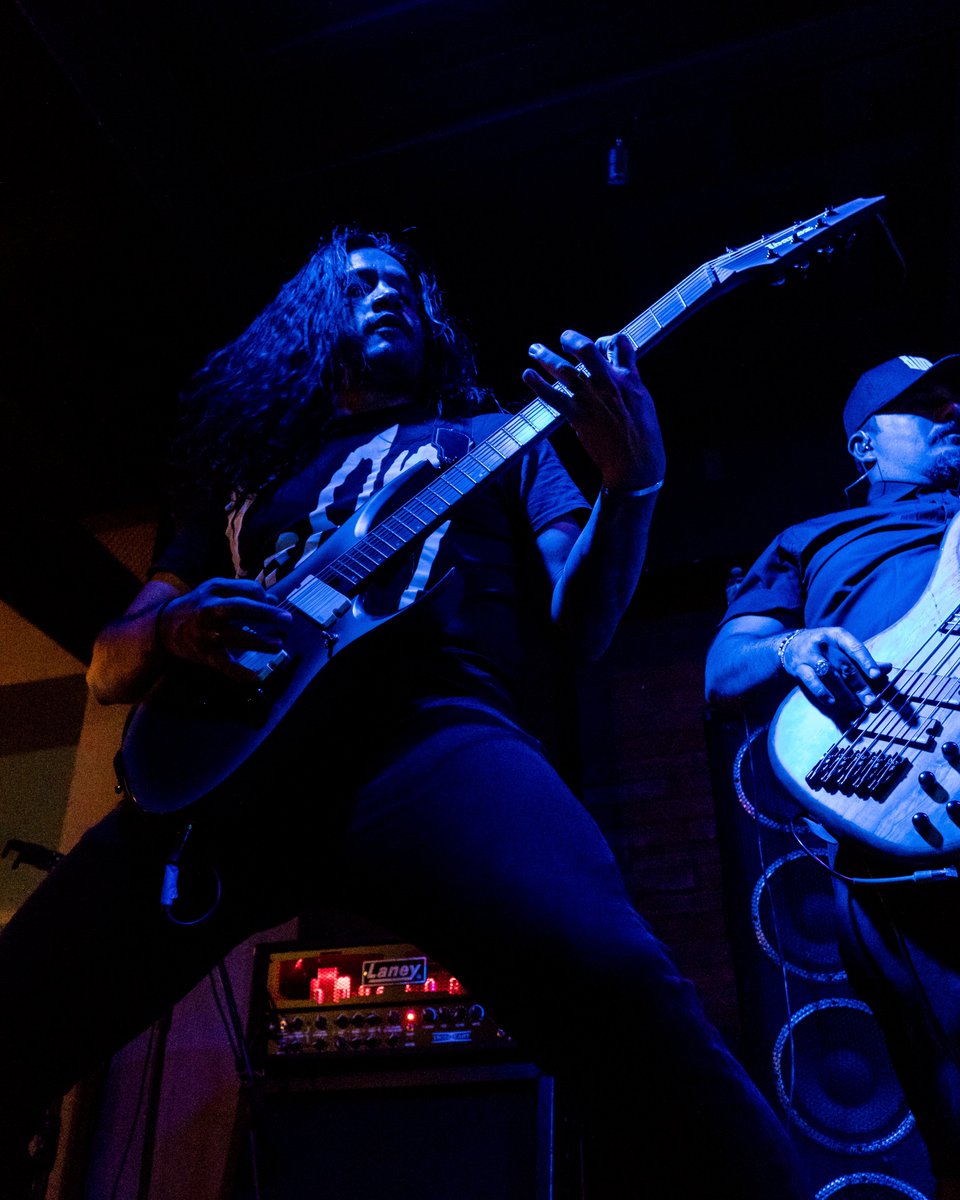 DavidBrisenoC1's tweet photo. Echamos el Niu Merol con el @BMRoficial en #LiveIV
@EMG_PICKUPS @ibanezofficial @laneyamps @ernieball @KarmaMusicMx @veerkamp
📸 #alphaphotographymx https://t.co/AB4q3wDxnG