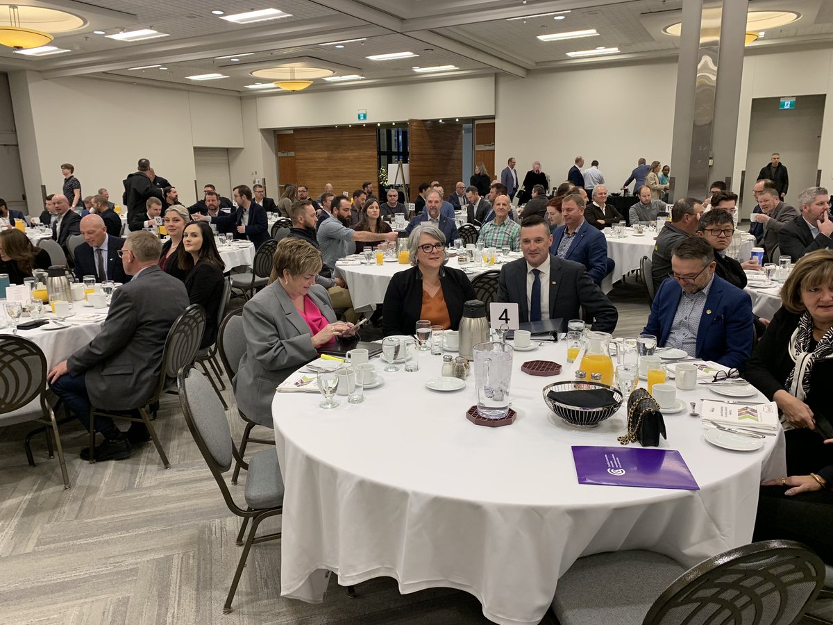 MHCA’s Awards Breakfast and AGM this morning hosts a panel with MTI Minister Lisa Naylor, Francis Roy, CCA, and Carly Edmundson, CentrePort Canada on trade and transportation about strategic investment in our trade corridors and gateways
