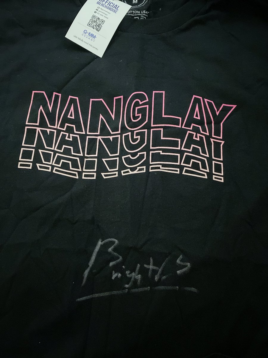 onebvcs's tweet photo. ปล่อยเสื้อนั่งเล size M 
ลายเซ็นสดน้องไบร์ท🤍 
เก็บไว้ในถุงตลอดเลย ไม่เคยใส่ค่ะ😊

#ตลาดนัดไบร์ทวิน
#bbrightvc https://t.co/kRCUtrEy8t