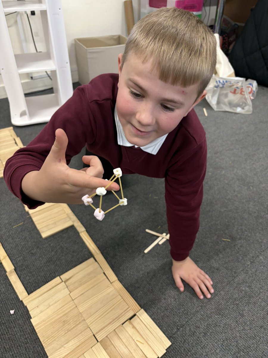 Miss Toland & P4-7 tweet media