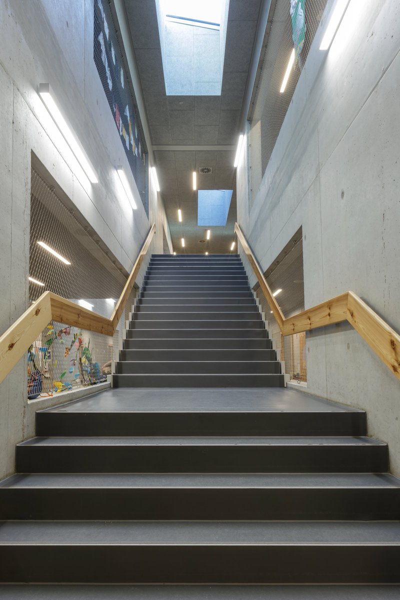 Kotzolt Lightline als Wand- und Deckenanbau

Objekt: Grundschule Südstadt Oerlinghausen

Architektur: habermann.decker.architekten PartGmbB, Lemgo
habermann.decker.architekten PartGmbB

Fotos: Rolf Hellmeier foto+design
Rolf Hellmeier