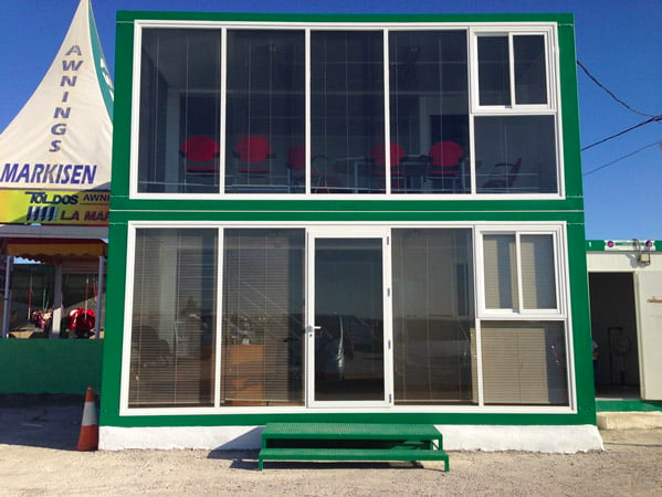Ibento_IPE's tweet photo. 🚧 #OficinaPrefabricada para el Mercadillo de Guardamar 🚧
La #construcciónModular está demostrando ser la solución perfecta para entornos en constante movimiento. 
Este espacio combina funcionalidad y versatilidad, en un entorno cómodo y eficiente. 

https://t.co/u4p2ZPiNkr https://t.co/xcn5LXfDTQ
