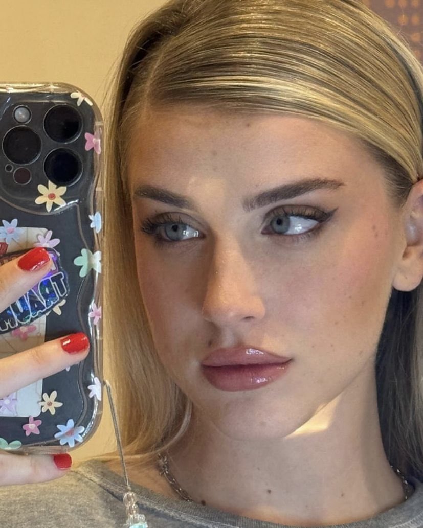 Samantha Daily 🩷 tweet media