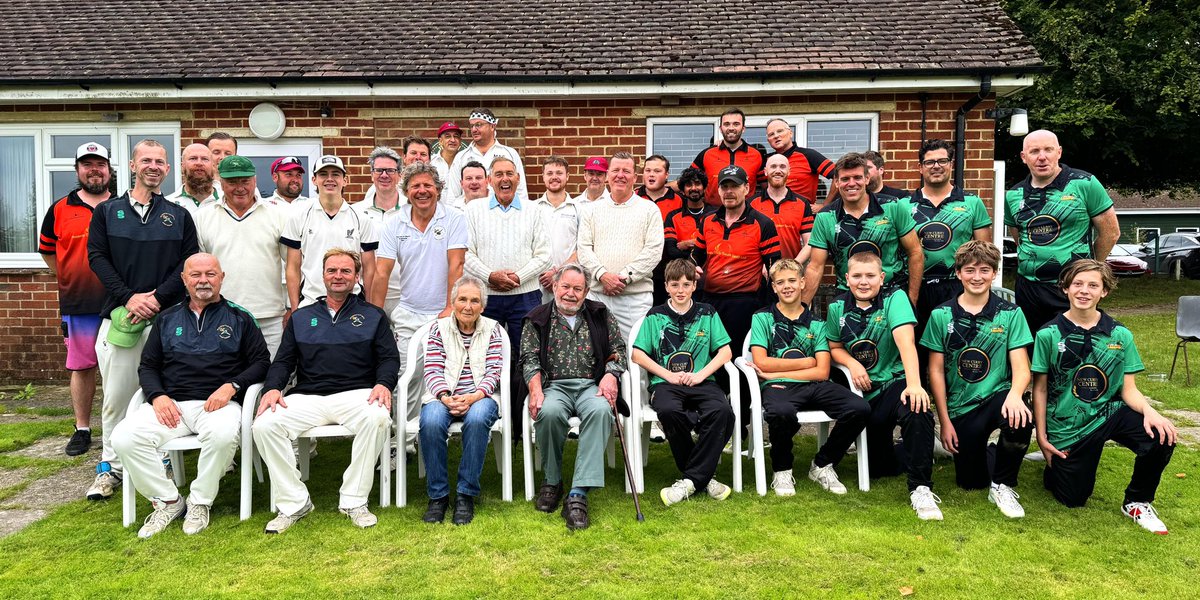 Cavaliers_CC's tweet photo. Crabtree Cavaliers’ 8-aside tournament, and Eddy and Ruth’s final game at Lower Beeding https://t.co/63bTqQTEnd