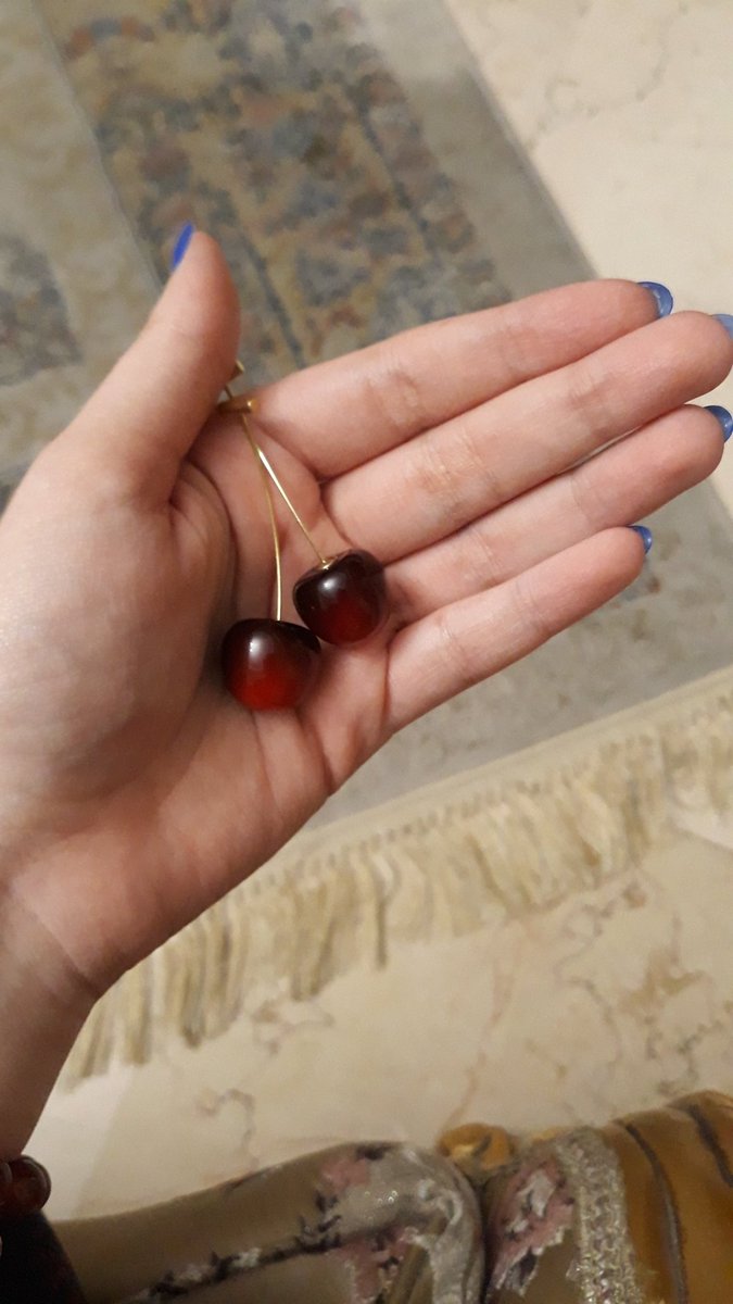 برای یلدا میخوام گیلاس گیلاس بانو شم 🍒