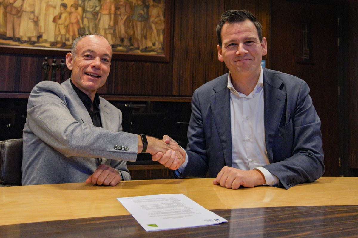 De gemeentepolis blijft voor Katwijkers met een lager inkomen. Zo zorgen we ervoor dat iedereen toch de goede zorg kunnen blijven ontvangen. Daarmee vergroten we de kans dat onze inwoners langer gezond blijven en voorkomen we grotere gezondheidsproblemen. <a href="/zorgenzekerheid/">Zorg en Zekerheid</a>