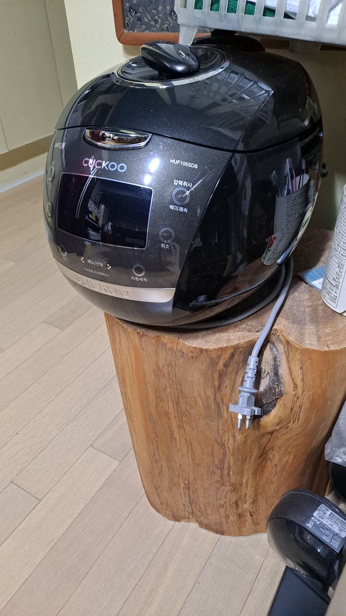 갑자기생각난 엄마의 모동숲인테리어 웃긴이유
집고증 잘돼있음