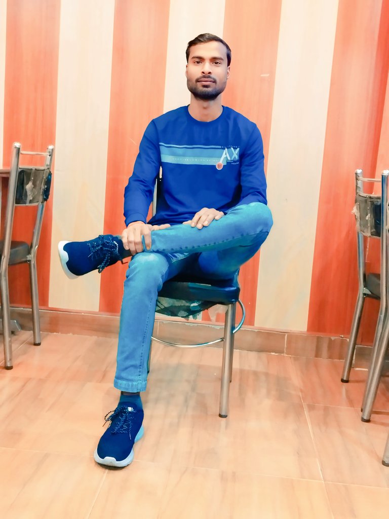 SUBHASH_CHAND_R's tweet photo. कोई क्या ही आजमाएगा ��ब्र मेरा ,
मैने मुस्कुरा कर उसे भी छोड़ दिया ,
जो मुझे जान से प्यारा था।
𝐒𝐮𝐛𝐡𝐚𝐬𝐡 𝐂𝐡𝐚𝐧𝐝𝐫𝐚 𝐀𝐡𝐞𝐞𝐫 https://t.co/tMIL8UzY2i