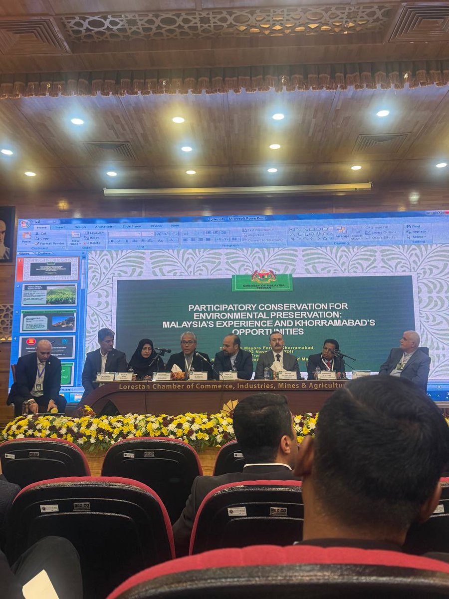 MYEmbTehran's tweet image. Coinciding with COP 29, Ambassador Khairi Omar, highlighted the importance of community-driven conservation at the Asian Mayors Forum in Khorramabad. 

Malaysia’s commitment to sustainable development strengthens Iran-Malaysia cooperation in tackling environmental challenges. 🌍