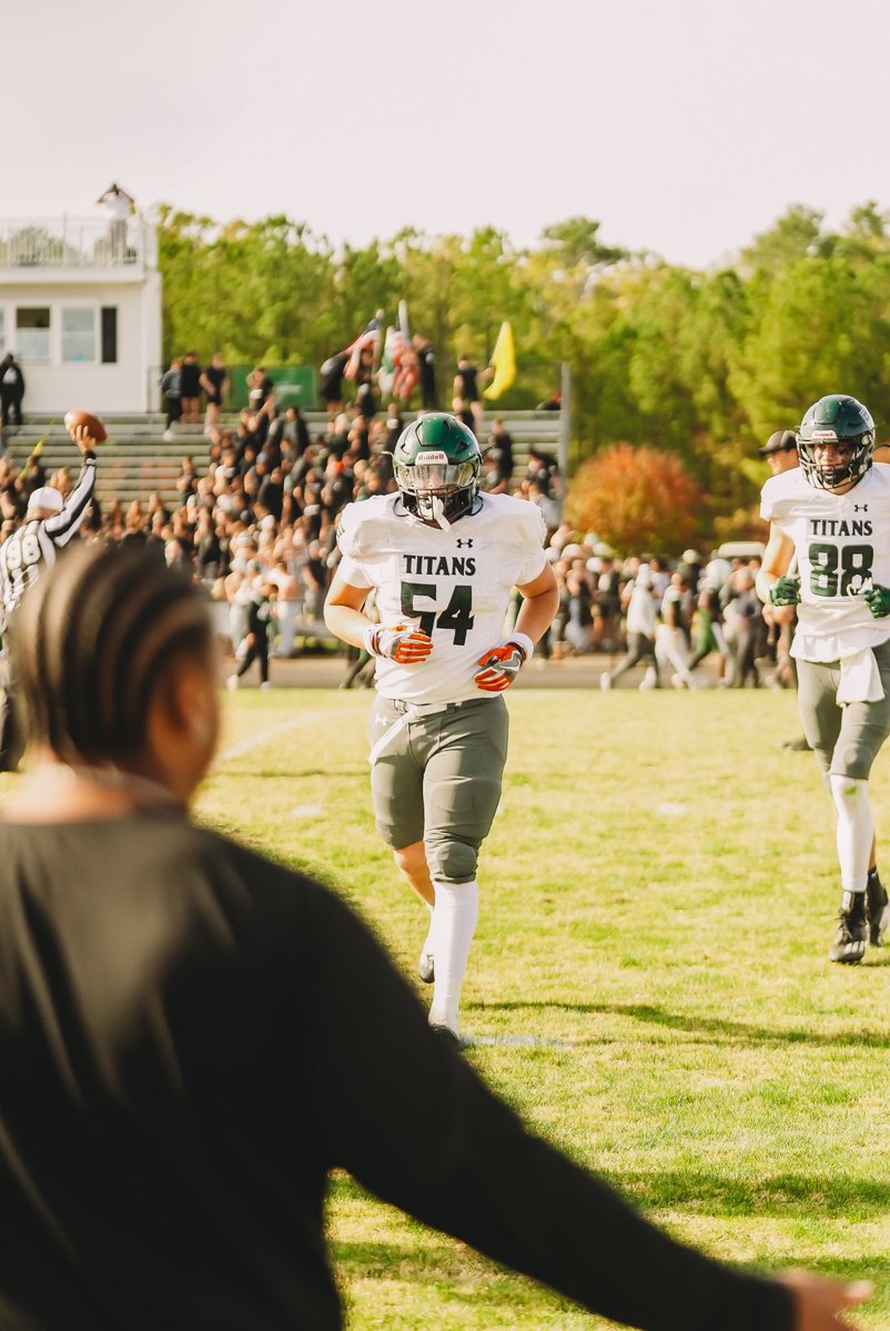 Senior Season Highlight!!

hudl.com/v/2QvWj7
 <a href="/WaliRainer/">Wali Rainer</a> <a href="/coach_dent5/">Kevin Dent</a> <a href="/aleceberle54/">Alec Eberle</a> <a href="/ballcoach98/">sam mickens</a> <a href="/mdotbell_/">Malcolm Bell</a>