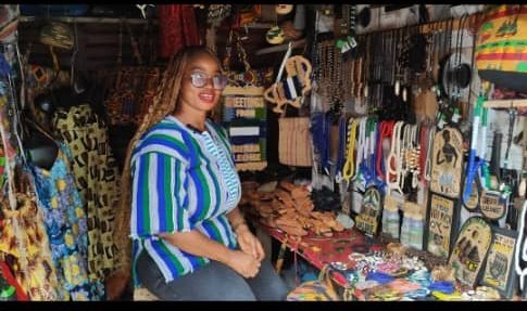 JeminatuSesay's tweet photo. Here’s a sneak peek behind the scenes of my intro video shoot! The first episode is coming soon. #Tomorrow Make sure to click that follow button on Facebook, Instagram, TikTok, and Twitter!"#Queenjay #Championingissuesthatmatters
#SierraLeone https://t.co/BmvYgLdWZD