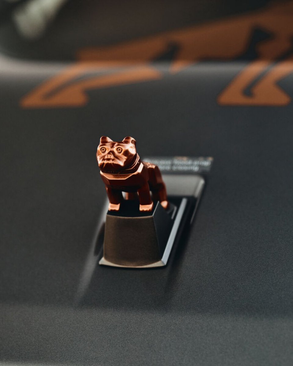 MackTrucks's tweet image. Mack&apos;s step-by-step integration process makes going electric easy.⚡ 

From route analysis to infrastructure upgrades, our Route Support Services is here to guide you toward a cleaner, greener future.  #MackMDelectrica