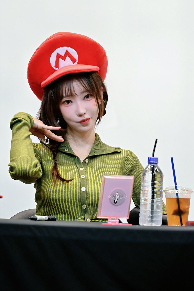 stonecrab79's tweet photo. 20241109 케이팝
#qwer #마젠타 #magenta https://t.co/NzqNygBRjk