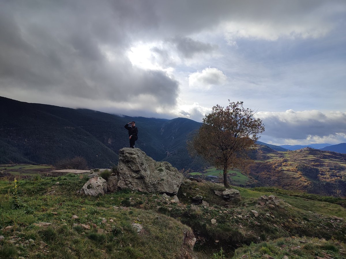 ins_tremp's tweet photo. L'alumnat de 3r d'ESO ha passat aquesta setmana pel Museu de Camins de la Vall de Siarb, on han estat en contacte (per alguns, per primer cop) amb el que eren els camins antics. 

👇 https://t.co/jDmUpjA155