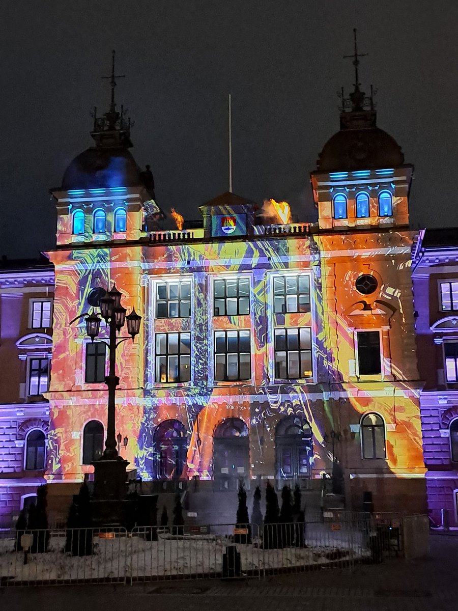 Oulu on koko viikolopun täynnä valoa ⭐️ Tuu viihtymään!  #lumofestivaali <a href="/Oulu2026offici/">Oulu2026 Official</a>