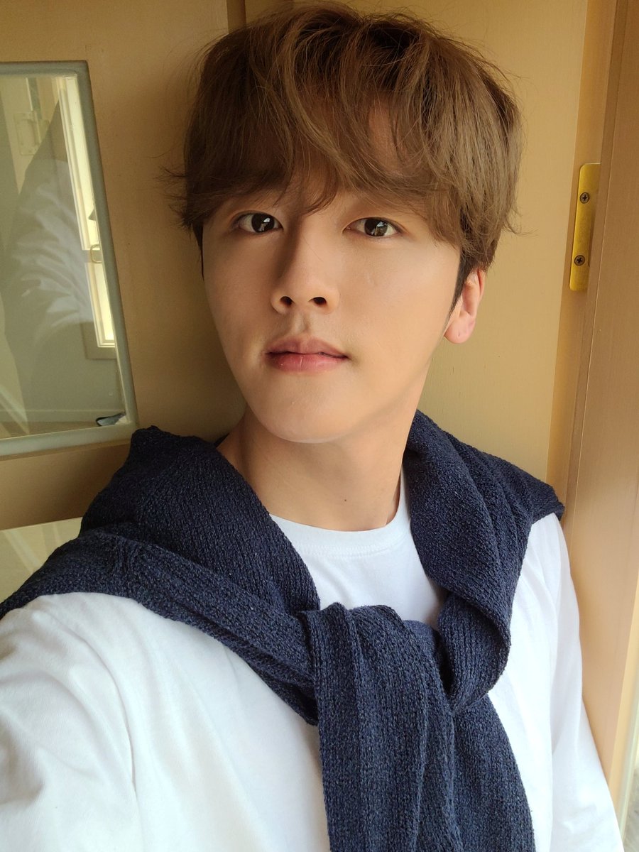 coquetang's tweet photo. 한결같은 성실함과 다정함으로
#행운토끼_영빈아_생일축하해
#영빈이라는_판타지의_행운
#11월의행운_영빈_생일축하해
#LUCKYOUNGBINDAY
#HBD_YOUNGBIN
셒구를 이끌어주는 리더를 좋아해요
행운토끼 고마워 사랑해 생일축하해!!!

@SF9official https://t.co/QhnznAne9q