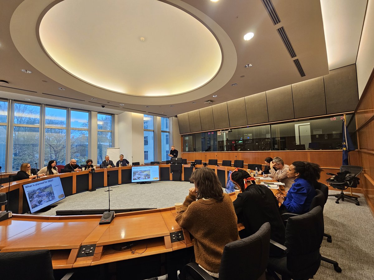 EPCulture's tweet photo. 📢🎭🎞️Lviv - European Youth Capital 2025
@EPCulture committee chair, Ms Nela Riehl, and several representatives from the Ukrainian city of Lviv spoke about the challenges and importance of this initiative in times of war.

👉Read more here: https://t.co/nlyP8ua70m https://t.co/kfdpMhEa8O
