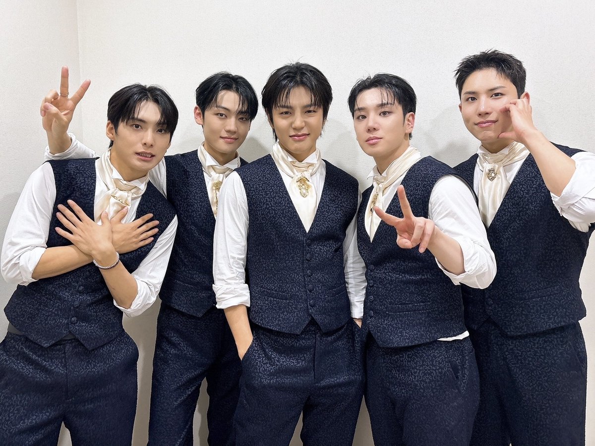 official_ACE7's tweet photo. [📸]

241122 메이크스타 팬사인회 종료!

오랜만에 팬사인회 하니까 초이스 사랑이 쌓이네💓

#ACE #PINATA #ACEPINATA 
#에이스 #피냐타 #에이스피냐타 https://t.co/rICTSWvMqP