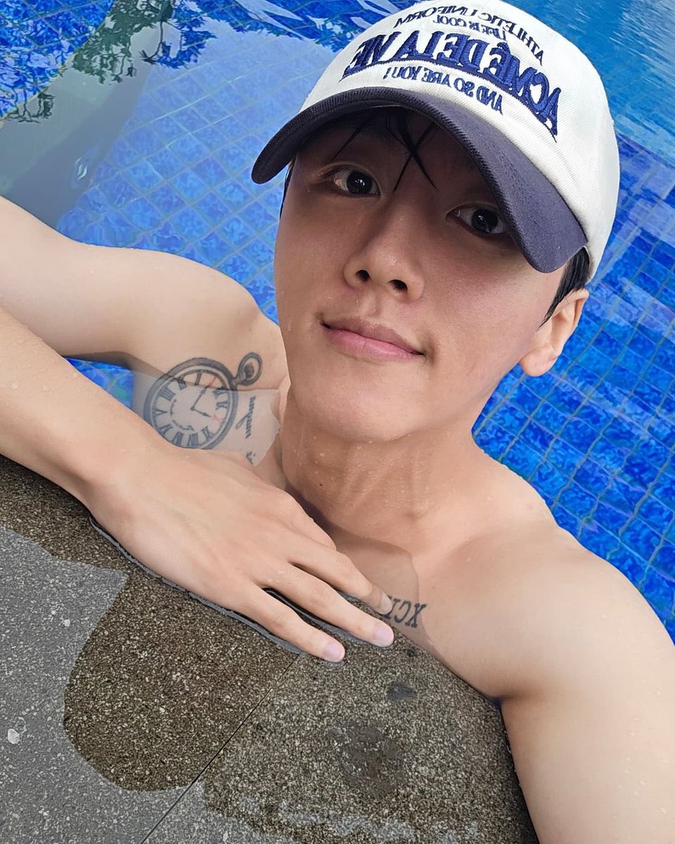 runyb9's tweet photo. #행운토끼_영빈아_생일축하해
영빈이의 웃는 얼굴이 너무 좋아
#영빈이라는_판타지의_행운
계속 웃고 있어줘
#LUCKYOUNGBINDAY
앞으로도 건강하고 행복하길바래 https://t.co/jBlIzfZzpI