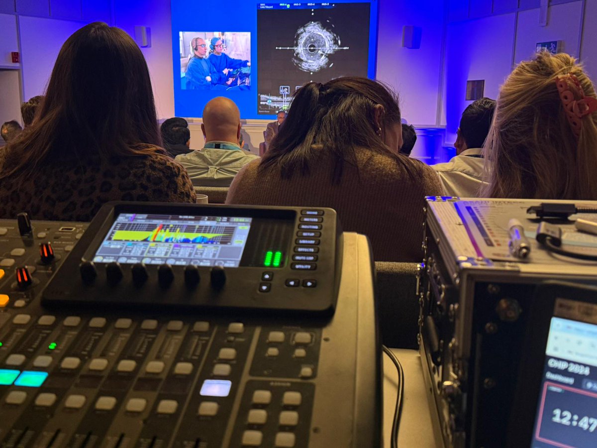 eswmartin's tweet photo. One of those crazy weeks when all of us at @TalkingSlides are far and wide..

As ever its a pleasure to be working with our friends at @MillbrookMed  

A late flight out of Glasgow to Bristol later today, the flight keeps getting pushed back quite often...Fingers crossed! https://t.co/P8mtHmhJpO