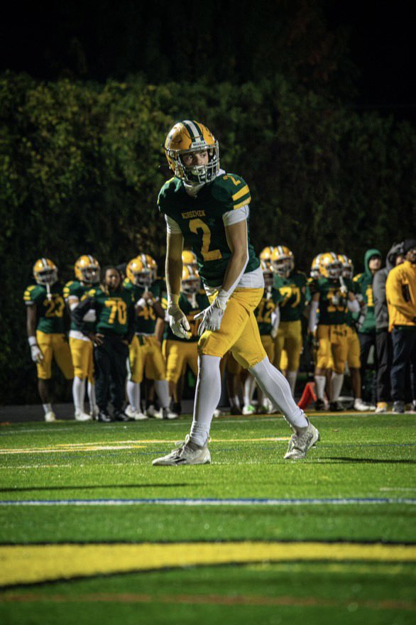 leoperettie2's tweet photo. FULL Season Highlights‼️
(9 games played)
Academic All State, All region, League MVP, All state 🔜 🔜 

1,391-All Purpose yards
-900-receiving yards-10tds-43 rec-
302-Kick return yards- 1 TD
184-Punt return yards-2 TDs
-13 total tds-

▶️▶️https://t.co/XNgEvm99Ws

-Most receiving Yards in GPN History 
-Most receiving tds in GPN History 
-Most receptions in GPN History 
-Most receptions in game(tied)
@GPN_FTBL @Joe_Drouin @TheD_Zone