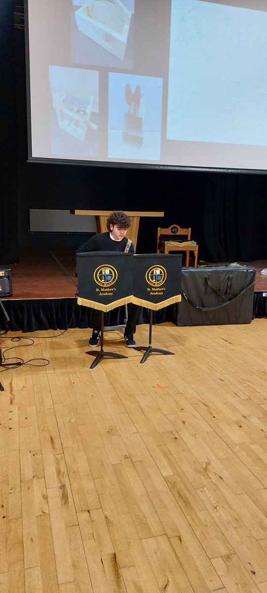 StMattMusic's tweet photo. Some of our fantastic performers at last night's creative arts showcase 🎤🎶🎸 https://t.co/McKRJsmAzV