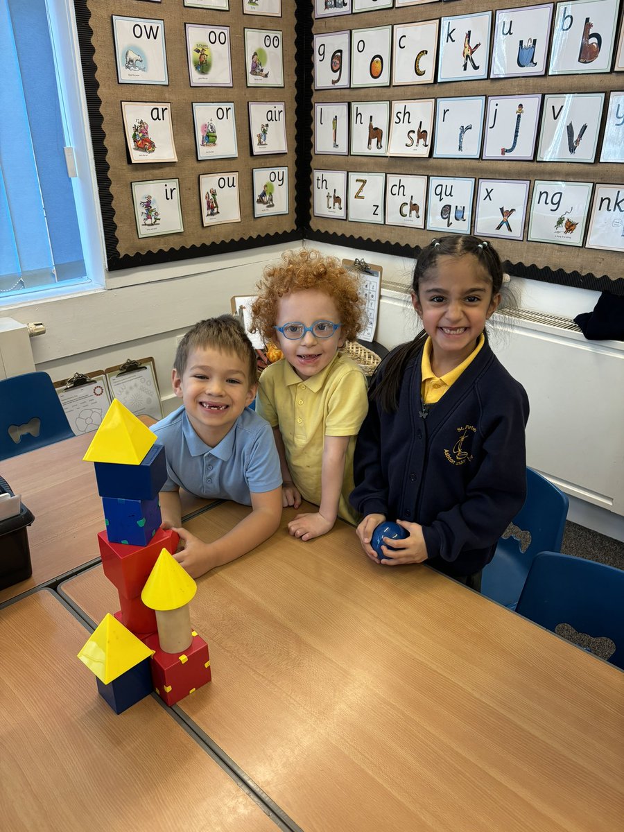 More 3D shape fun! 🤩 <a href="/StPetersAshton/">St Peter’s CE Ashton</a> <a href="/StPsLovesMaths/">St Peter’s Loves Maths</a>