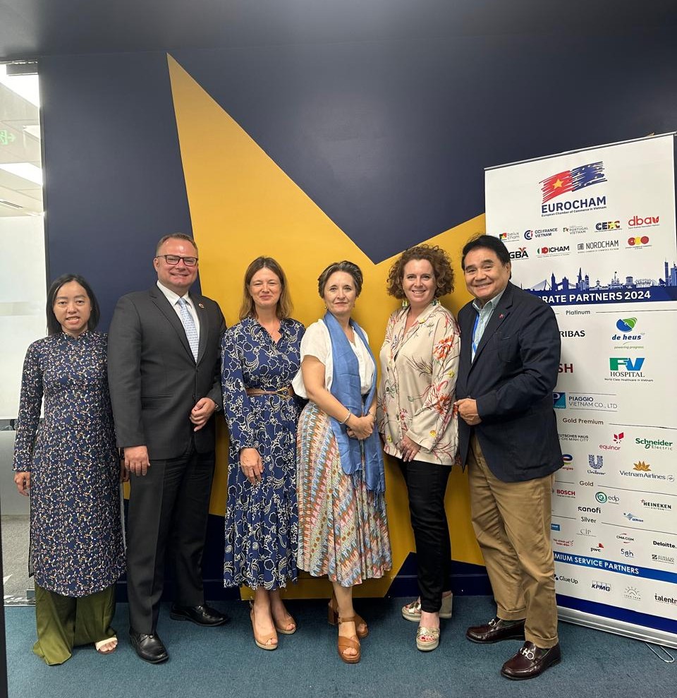 joanna_skoczek's tweet photo. It has been a packed day of my 1st visit to HCMC! Excellent meetings with @EuroChamVietnam,  @VCCI_HCM and #Davipharm on 🇻🇳 business environment for foreign companies. Big thanks to @paih_vietnam and @pharasimowicz for making it happen. 🍒on the🍰: screening of "Peasants" #EUFF! https://t.co/5x0lFH4mvT