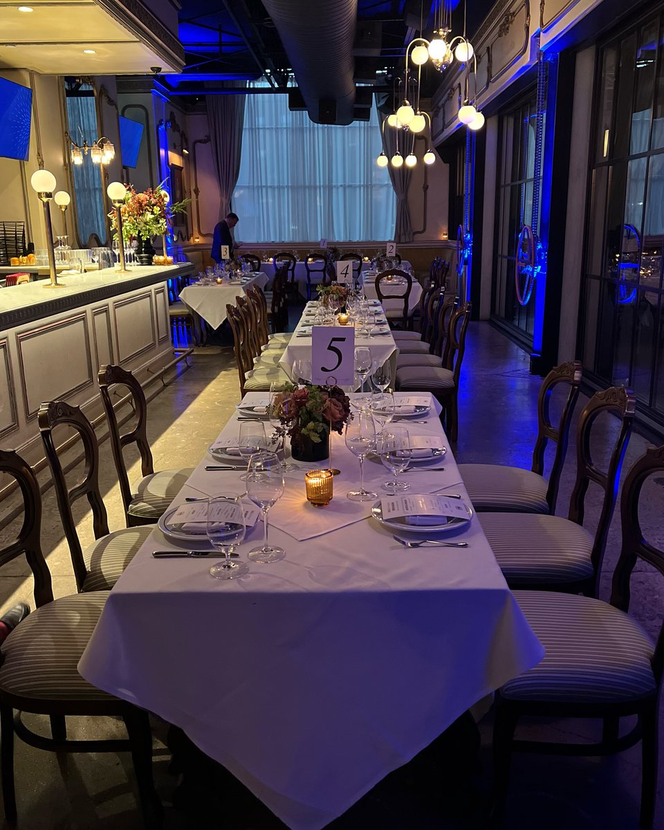 DINEvent tweet media