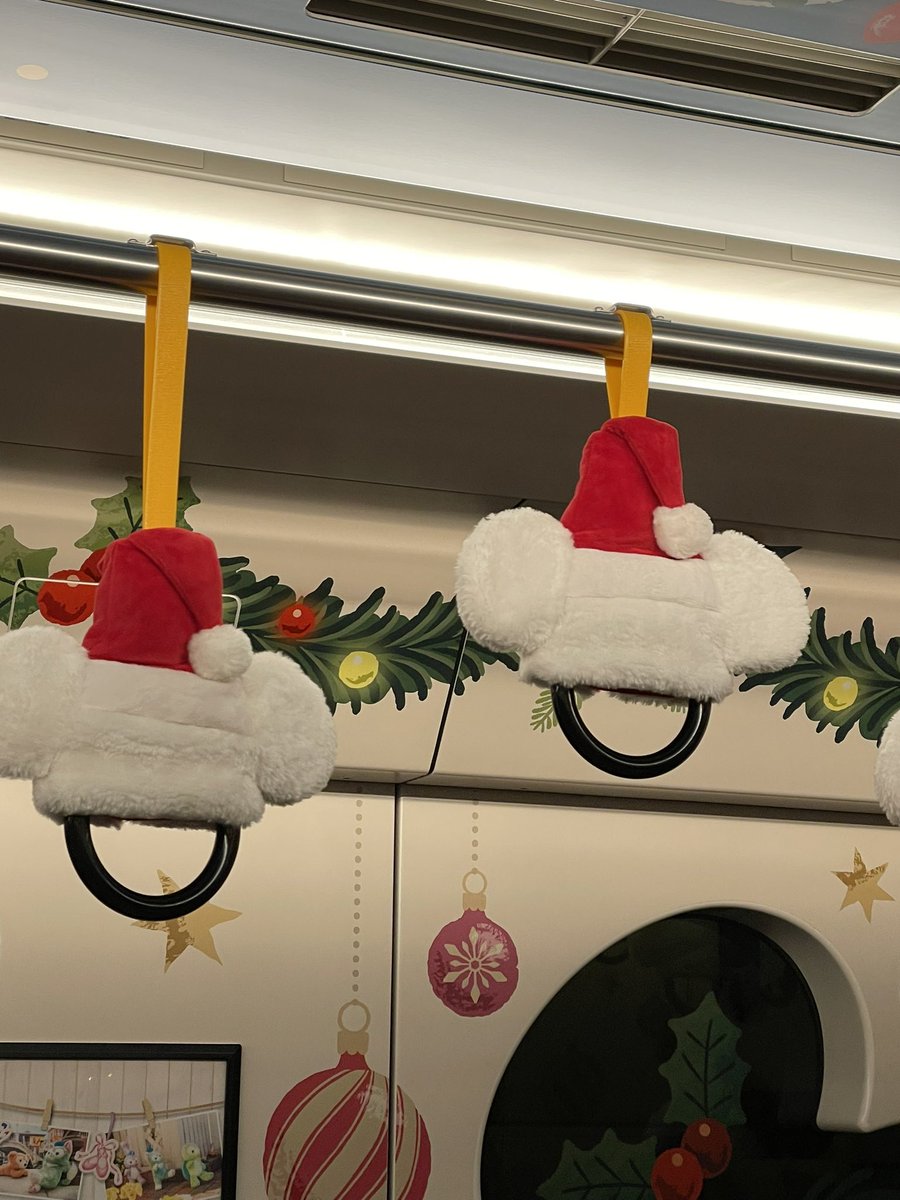 pi7mm's tweet photo. クリスマスライナー🎄
乗りました😄 https://t.co/YaLEPMCt2l