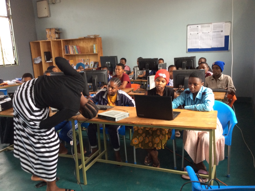 We are excited to share that the construction of additional classrooms has greatly enhanced the ability to provide a supportive and effective learning environment.  

Please donate to help us continue our mission to bring education to young mothers! globalgiving.org/projects/a-sec…
