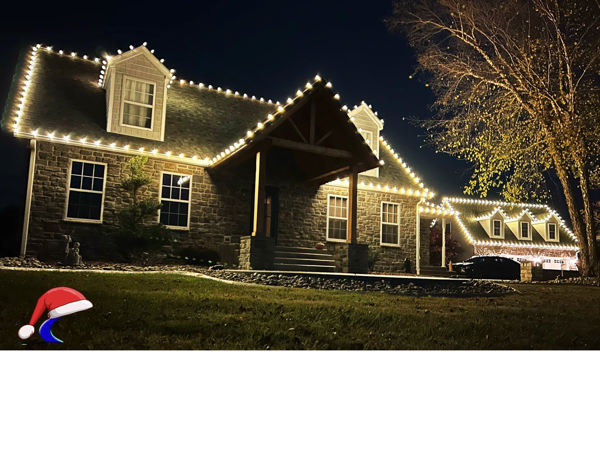CavalierLawn's tweet photo. Cold nights, warm lights ✨ https://t.co/75c8evyt25