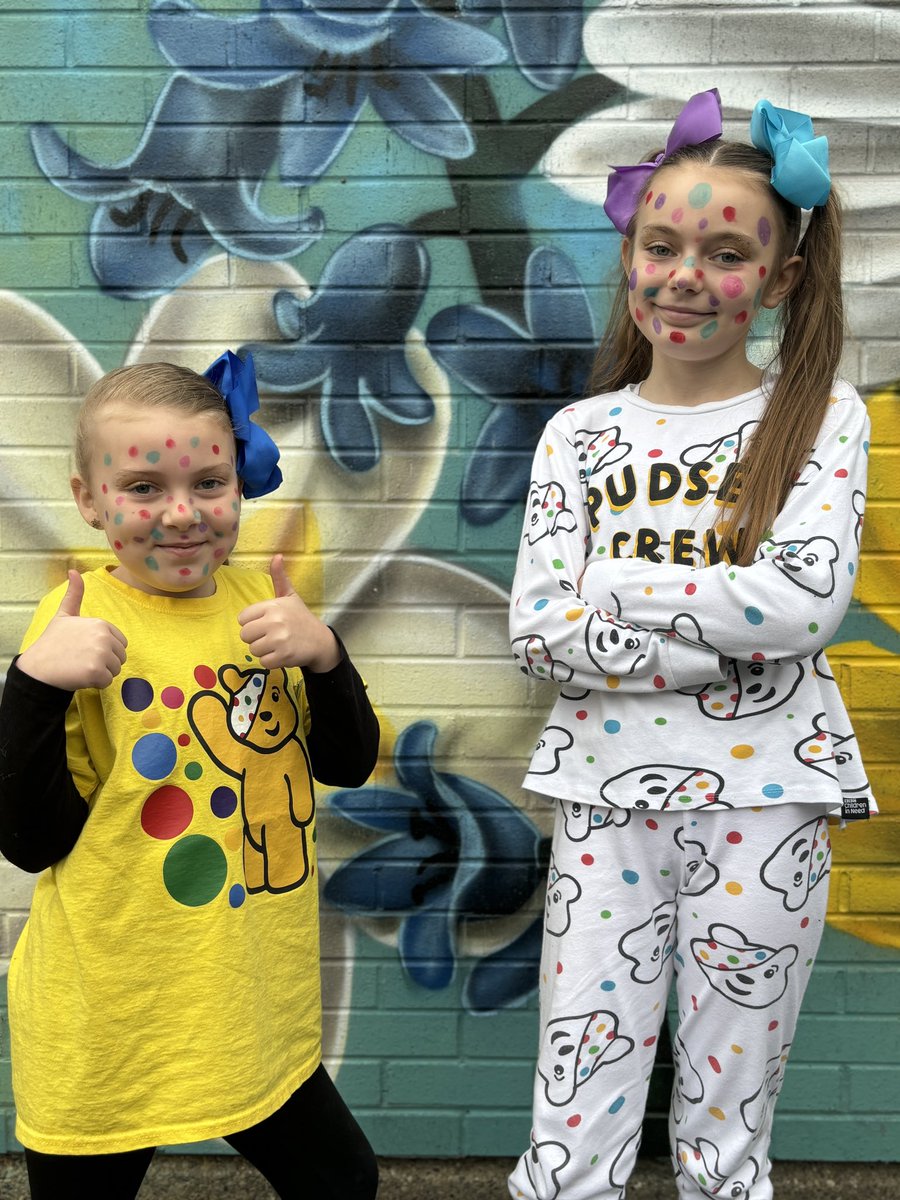 meadows_primary's tweet photo. It’s great to be having fun while fundraising for @BBCCiN and @HHTGhospices today!
#OutstandingValues💙
#AspireGrowFlourish🌱 https://t.co/JUfeTAHmEu