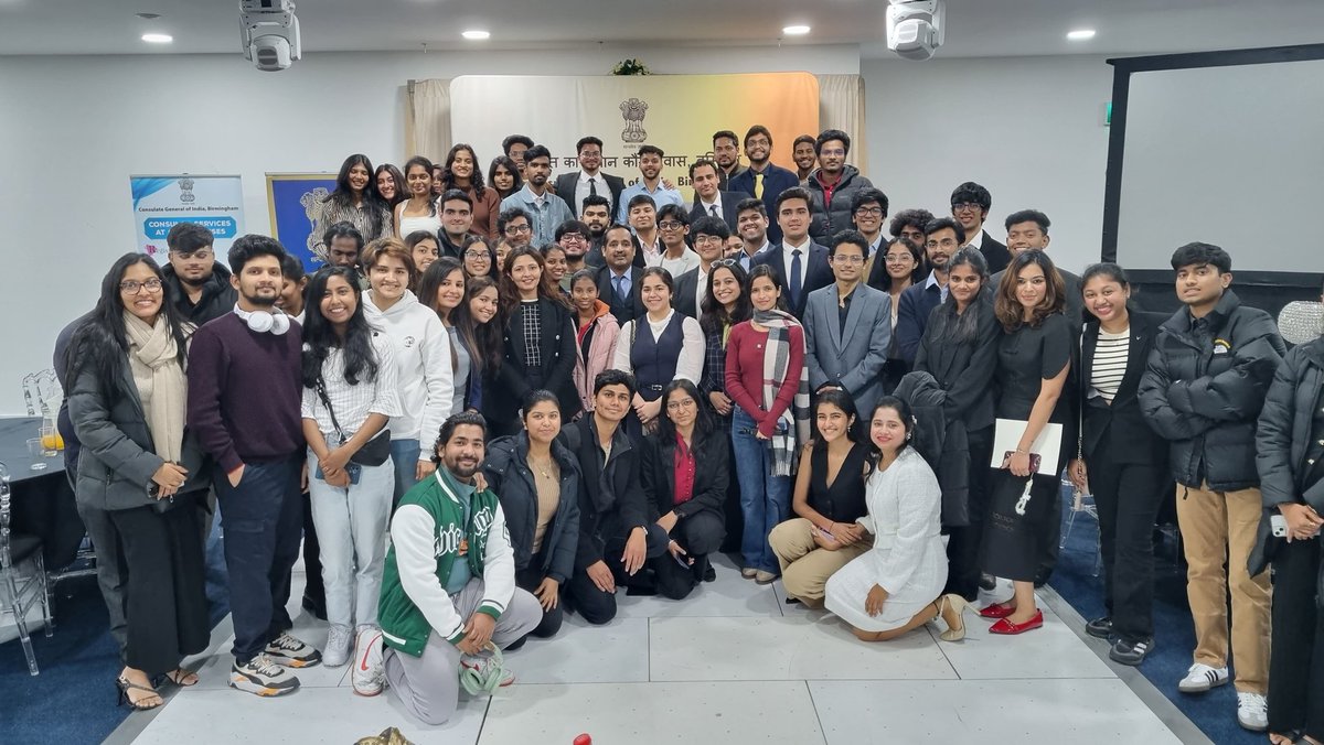 🎓#EduEx2024 conf-Welcome Reception for Indian students in UK, panelists explored key topics: Post Study Work Visas, immigration pathways, career opportunities &amp; student life. Enriching session focused on supporting Indian students throughout their UK journey! 🇮🇳🇬🇧