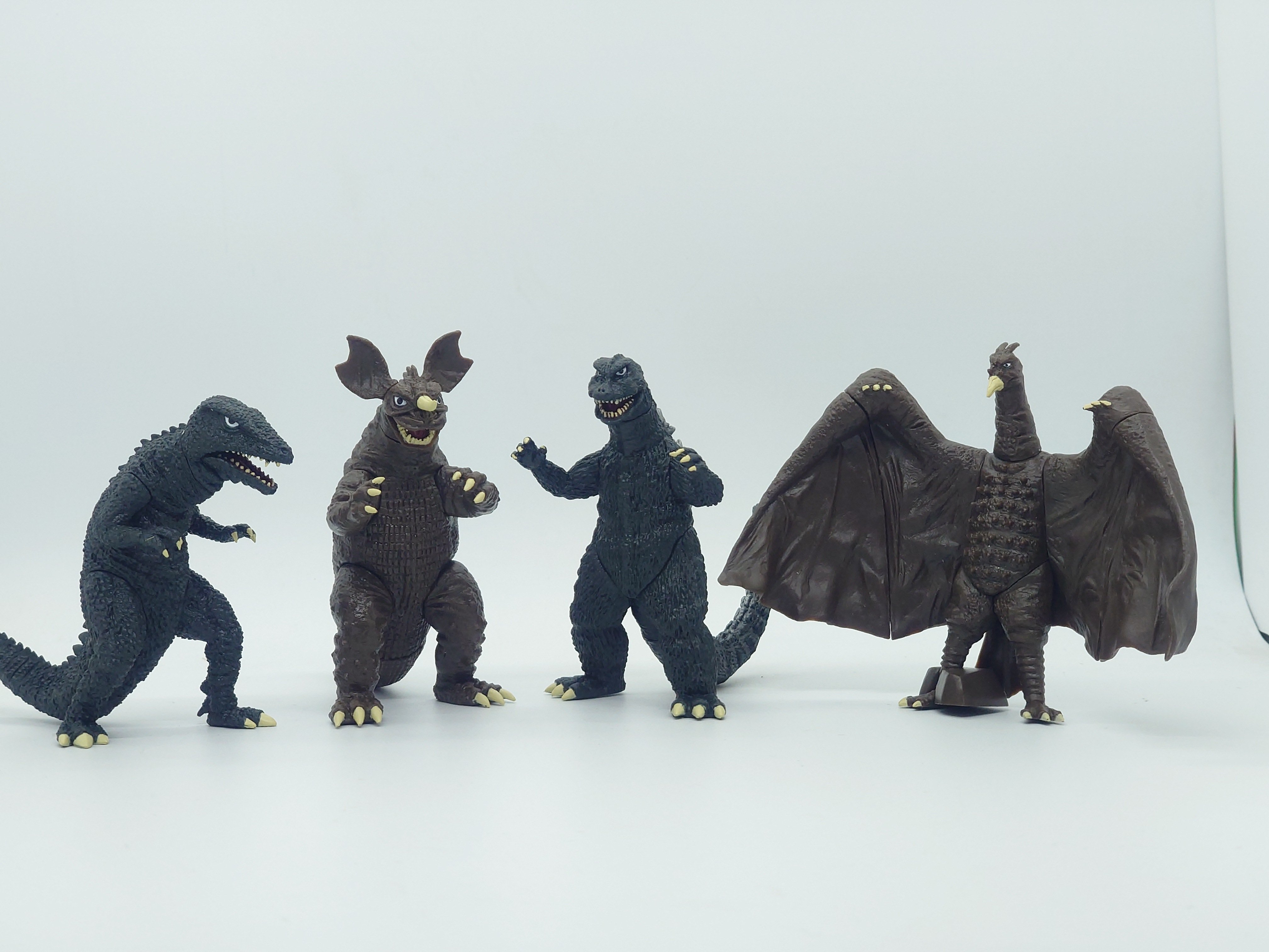 【WEB限定】 ゴジラとミニラ親子タンクキャラクティックストレフェス17ソフビ 特撮