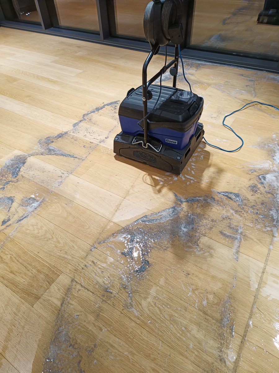 StainbustersLtd's tweet photo. LVT #resilientflooring looking dirty, tired &amp; unhygienic had a #professionaldeepclean to revitalise its appearance. Wood floor #deepcleaned to reach dirt beyond surface level. Clean, restored &amp; ready to welcome customers for many more years to come! #bona certified contractor https://t.co/YaMnbnZgml