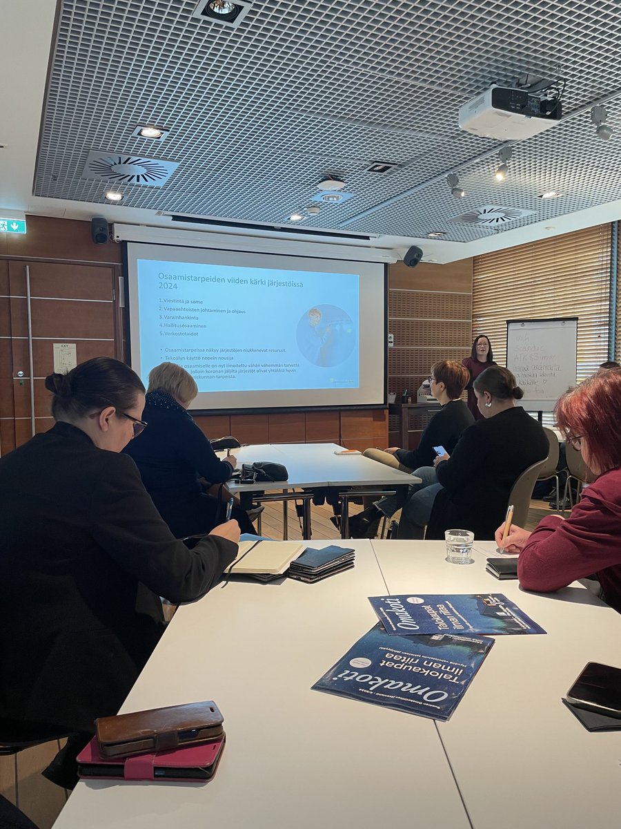 Liikehäiriösairauksien liitto (@liikehairiofi) on Twitter photo <a href="/SivisNYT/">Opintokeskus Sivis</a> aiheena osaamisen johtaminen järjestöissä. Toimintaympäristön muutos vaatii uudistumista ja mm. luottamusjohdon ennakointi- ja arviointiosaaminen kaipaa selvityksen mukaan kehittämistä. <a href="/SivisNYT/">Opintokeskus Sivis</a> aiheena osaamisen johtaminen järjestöissä. Toimintaympäristön muutos vaatii uudistumista ja mm. luottamusjohdon ennakointi- ja arviointiosaaminen kaipaa selvityksen mukaan kehittämistä.