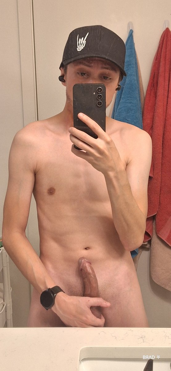 BradizbakeD's tweet photo. It's been a while since I showed you all my dick.
πΉ
#nakedandhappy #hornyposts #ShamelessSelfPromo #boneralert #badboys #bonermaterial https://t.co/GUQvZcMFdZ