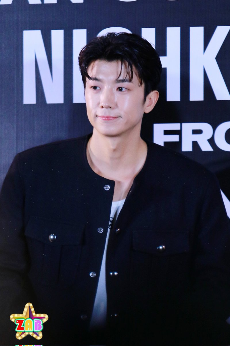 JWY_0430boy's tweet photo. 너무 예쁘네💙 https://t.co/Byq6yL15Ap