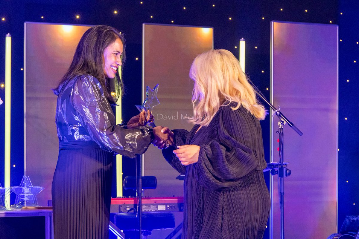DavidMollison's tweet photo. Awards events are always fun to photograph.  This one for M&amp;G was no exception! https://t.co/KjNh5sFVjT