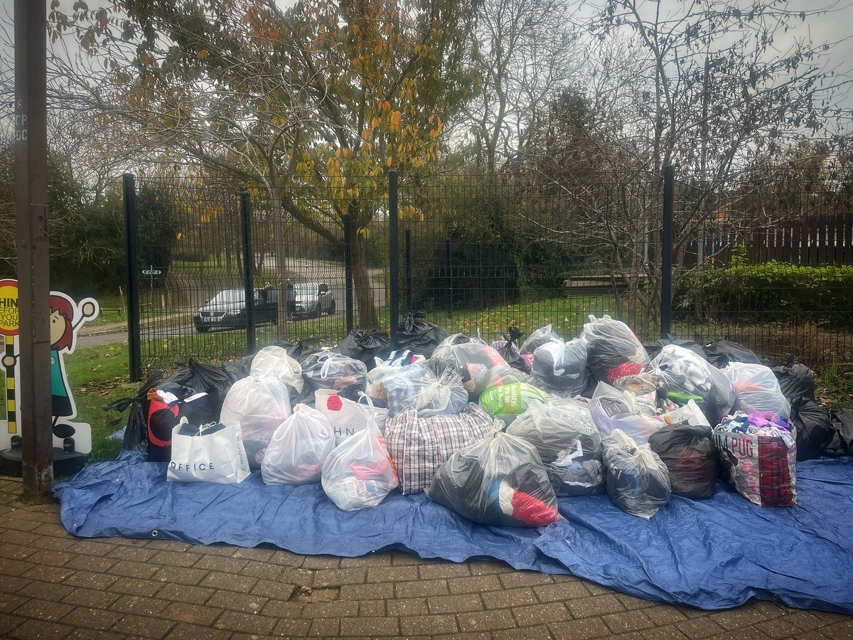 PALMSLongMeadow's tweet photo. Massive thank you to everyone for your support this morning. Off it goes to get weighed. 🥰 https://t.co/7IkebDpCNO