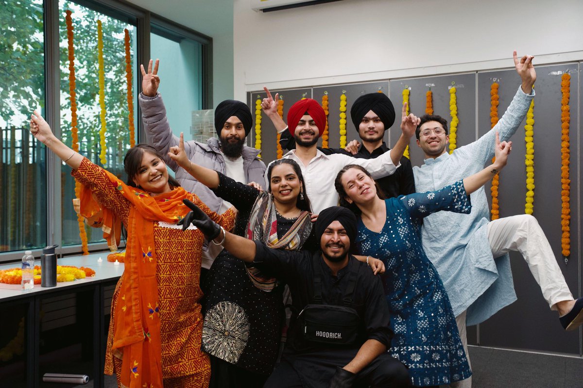 dibyeshanand's tweet image. It’s never too late to share images that capture joy those of us participating had felt a couple of weeks ago. In this case, at World in Westminster Cafe: Diwali @UniWestminster @edi_uow 
#WeAreWestminster 

The one before this was Mexican day of the dead and the one after this
