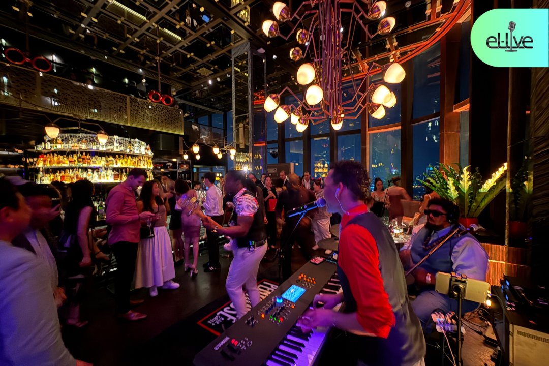 ellivebands's tweet photo. 🎉 Every Night is Saturday Night!
🔗https://t.co/MYVLzwSzQI
#elliveProductions #gigforlife #LuxBand #livemusic https://t.co/9LotjSAxRh