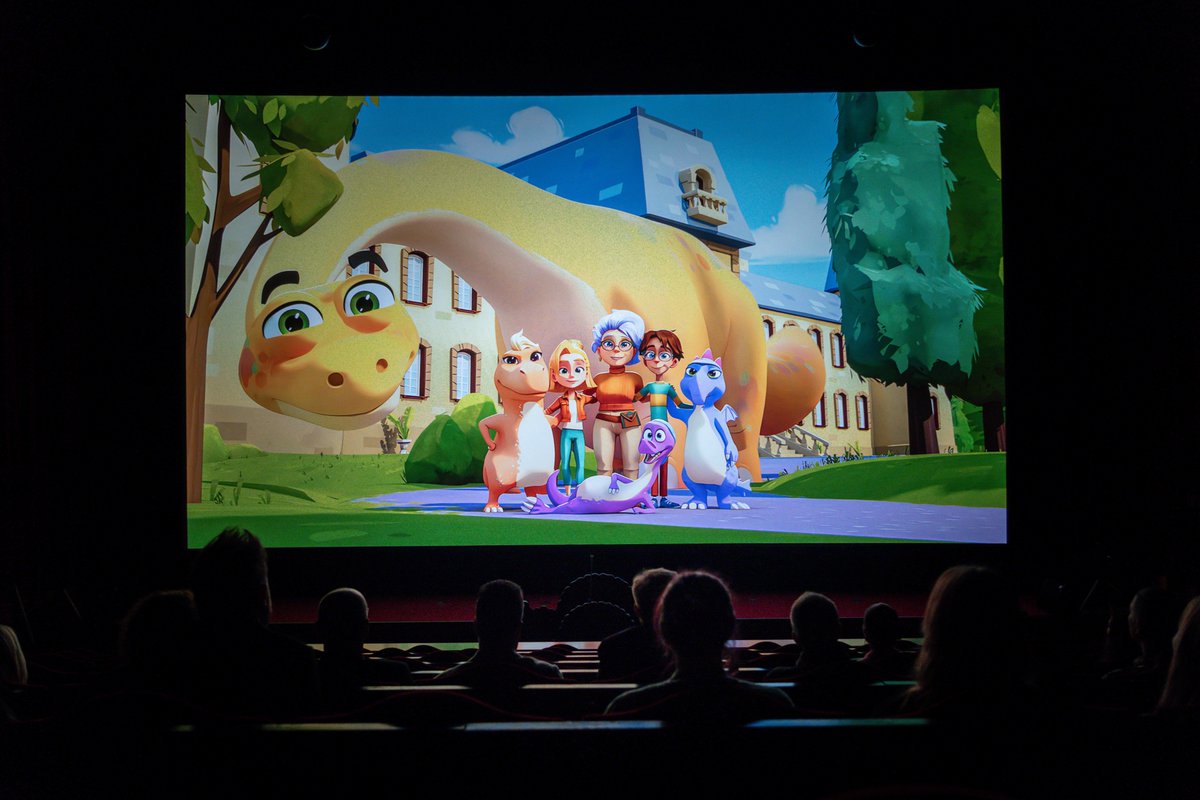 mackoneofficial's tweet photo. Yesterday #MACKMagic hosted our #DINOMATES Summit together with our partners Studio 100 International, #KiKA, Edel Kids &amp; B-water. For the first time we presented our new #TVseries and its unique brand world to partners &amp; representatives from the #licensing business🦖 https://t.co/wTuSLq4bZD