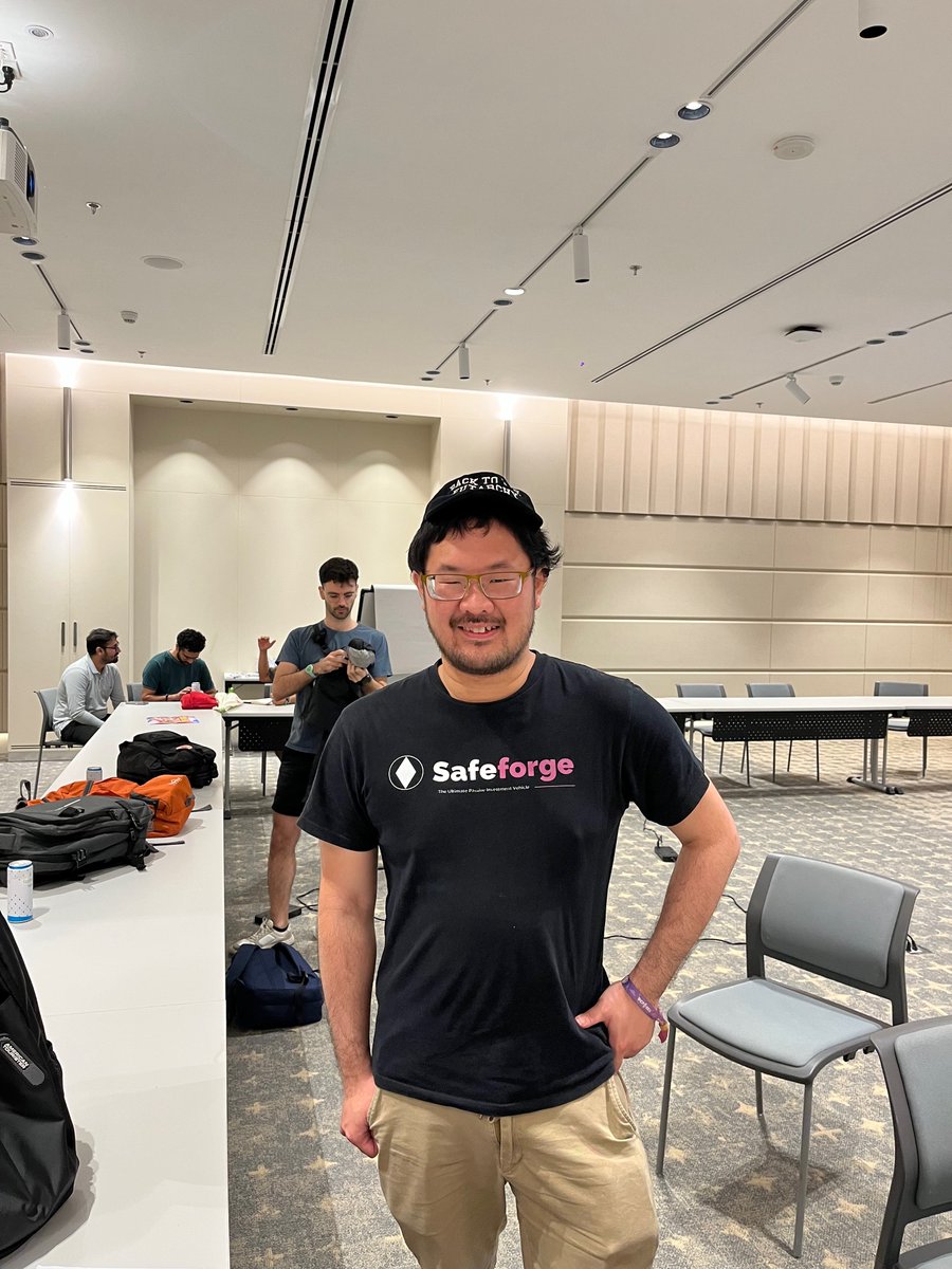 0xferit's tweet image. Congratulations to @jkuan456 for finishing 1st at DevCon at the Butter Blitz chess tournament today! 

And thanks for attending, people! Well played!

@butterygg