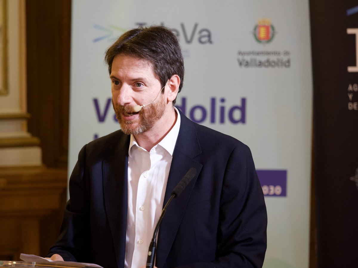 <a href="/ClimateKIC/">EIT Climate-KIC</a> <a href="/COP29_AZ/">COP29 Azerbaijan</a> <a href="/pellitero/">Alejandro</a> <a href="/AyuntamientoVLL/">Ayto. de Valladolid</a> <a href="/ClimateKICspain/">Climate-KIC Spain</a> <a href="/HorizonEU/">Horizon Europe 🇪🇺</a> <a href="/julumbreras/">Julio Lumbreras</a> <a href="/JesusJCarnero/">Jesus Julio Carnero</a> <a href="/HorizonteEuropa/">Horizonte Europa</a> El codirector de #citiES2030, <a href="/julumbreras/">Julio Lumbreras</a>, ofrece la primera ponencia: “La Misión Europea de Ciudades como punta de lanza para la transformación urbana en 2030 y la palanca de transformación económica”
#EmbajadoresMisión #MisiónValladolid #missioncities