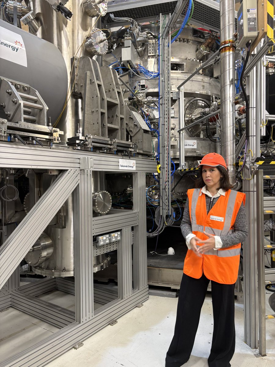 heliaebrahimi's tweet image. 10 x hotter than the sun
🌞 🌞🌞🌞🌞

That’s how HOT Tokamak Energy’s Fusion reactor gets  - 

And here’s the high temperature super conducting magnets that make it work - apparently the most advanced in the world 👇🏼👇🏼👇🏼

#UKscience