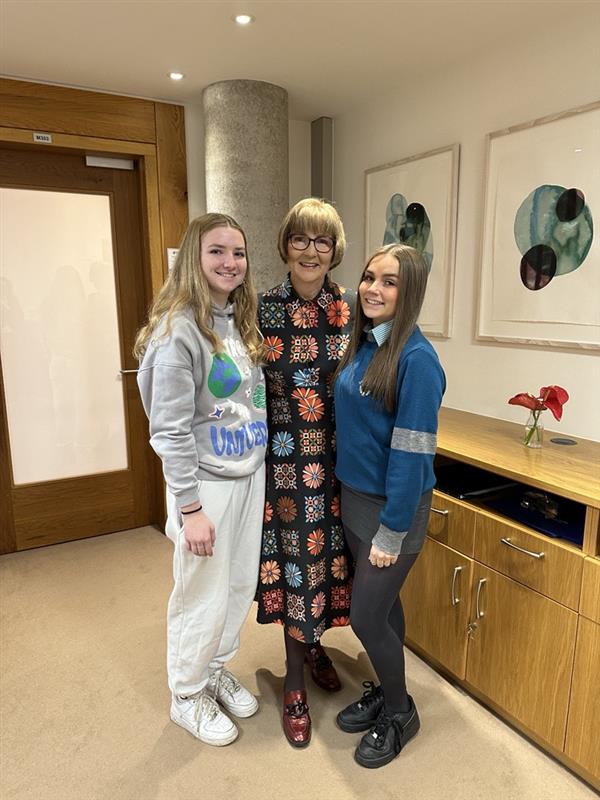 Lovely to meet some participants to one of our Open Days <a href="/MTU_ie/">Munster Technological University</a> 
Thank you to all staff who contribute to these important events. I hope all our visitors learn lots about what is on offer on our 6 campuses <a href="/MTU_ie/">Munster Technological University</a>

MTU Open Days | Munster Technological University - MTU